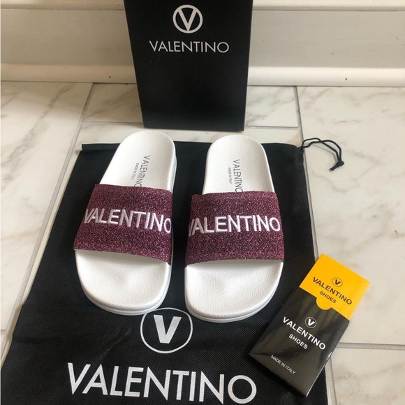 NEW VALENTINO SLIDES - Picture 2 of 8